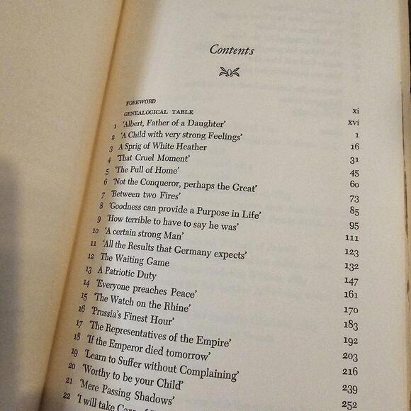 Vicky Princess Royal of England And German Empress Bennett 1971 VINTAGE Book - Picture 4 of 5